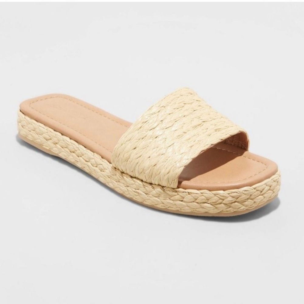 NWT Universal Thread Mardi Natural Woven Straw Like Platform Sandals Slides